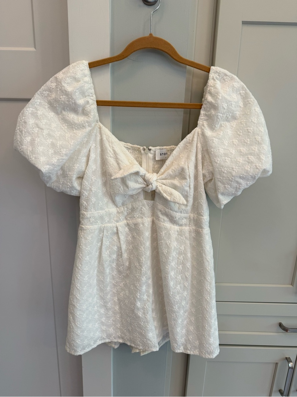 Storia White eyelet Puff-Sleeve Tie-Front Mini romper